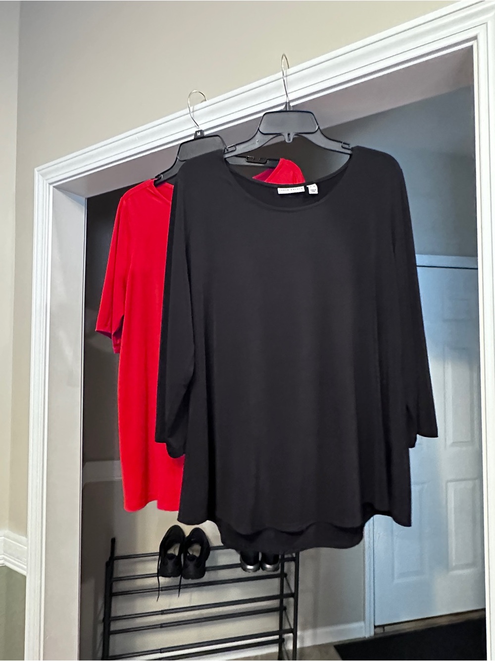 Final markdown! Susan Graver XL bundle of 2 tops - great shape